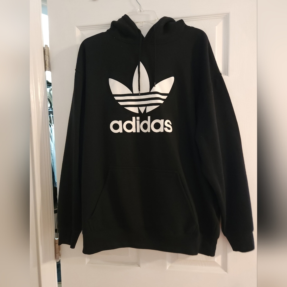 Adidas Black Sweatshirt Classic Athleisure Style
